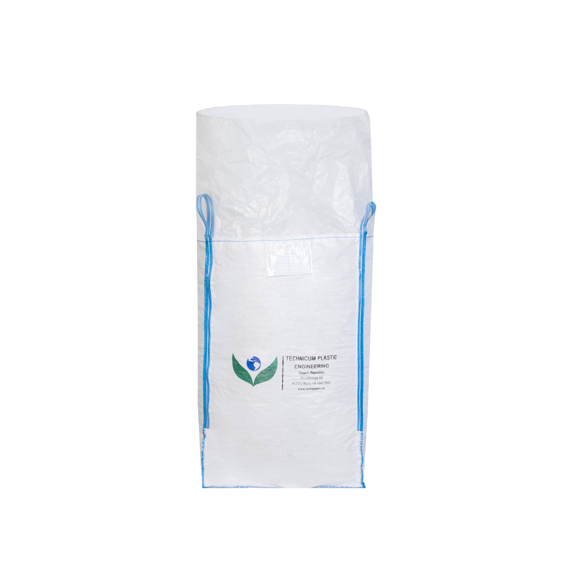 Velkoobjemový vak Big Bag: 90 x 90 x 160cm, vrch celooteviratelná zástěra, dno výsypný ventil z bílého polypropylenového materiálu s modrými popruhy a logem Technicum Plastic Engineering.
