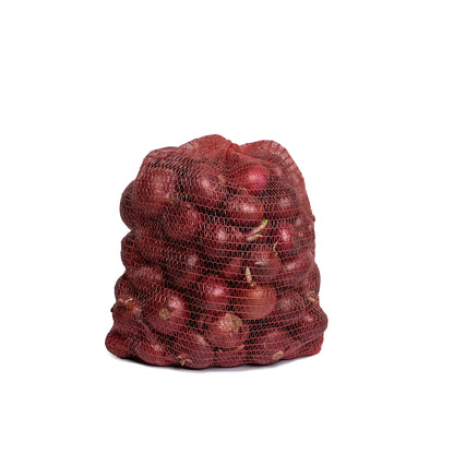 Rašlový pytel 5 kg | 30 x 52 cm obsahující červené cibule v prodyšném červeném síťovaném materiálu ideální pro skladování a přepravu zeleniny.